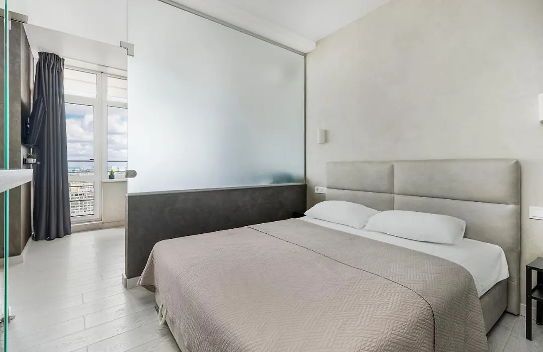 Razor With Terrace, Kamanina Apartment
