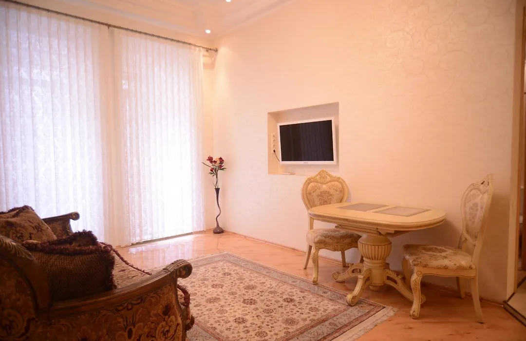 For Rent On Deribasovskaya Street Apartment Odesa