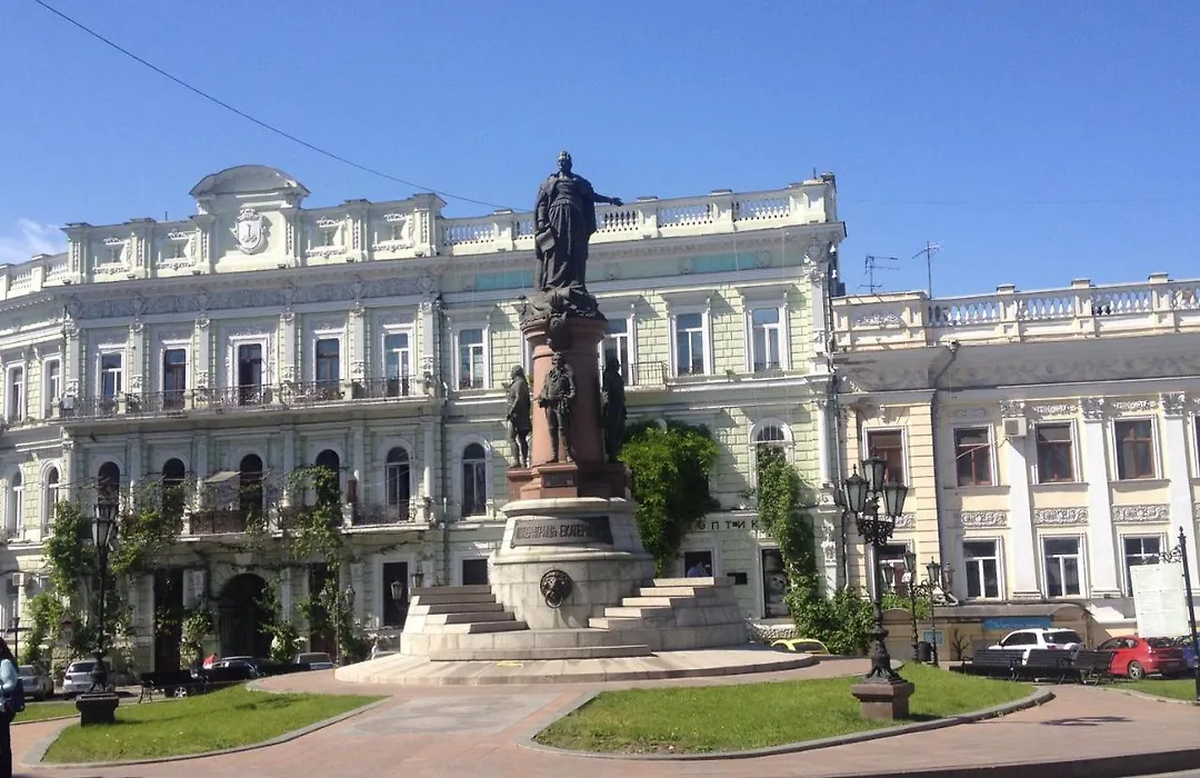 Zhukovskogo Pushkinskaia Appartement